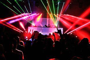 外国蹦迪国产音乐视频播放